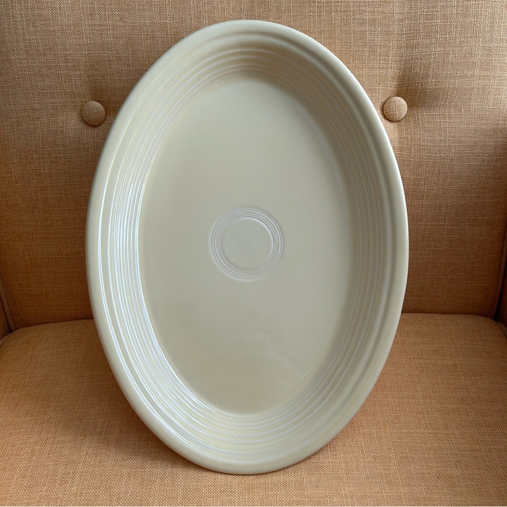 Fiesta Light Yellow Platter Fiestaware oval - Picture 3 of 7